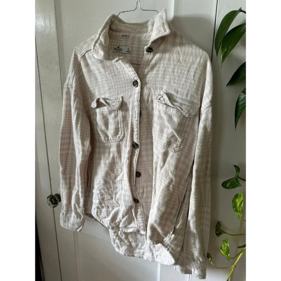 Hollister Women’s size small plaid button down shirt - Picture 2 of 7